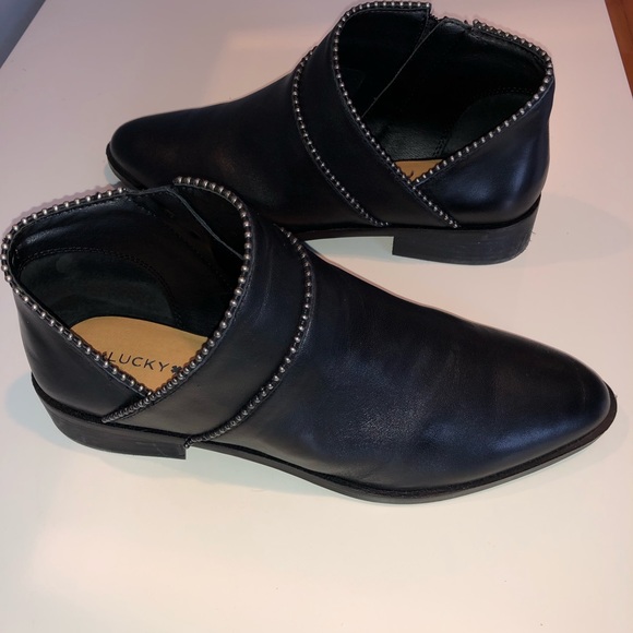 lucky perrma bootie